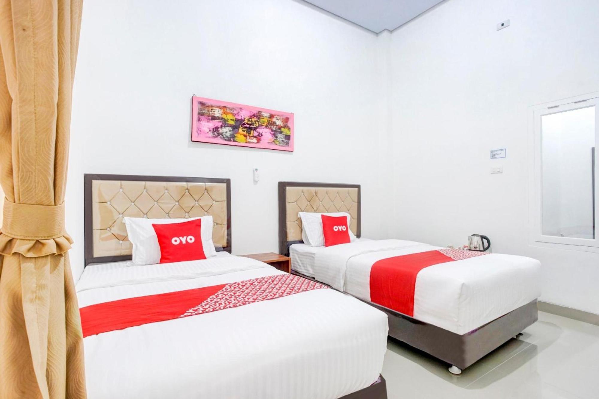 Hotel O Sukarame Near Imanuel Hospital Way Halim Formerly Hotel Griya Bawean Bandar Lampung Exterior photo
