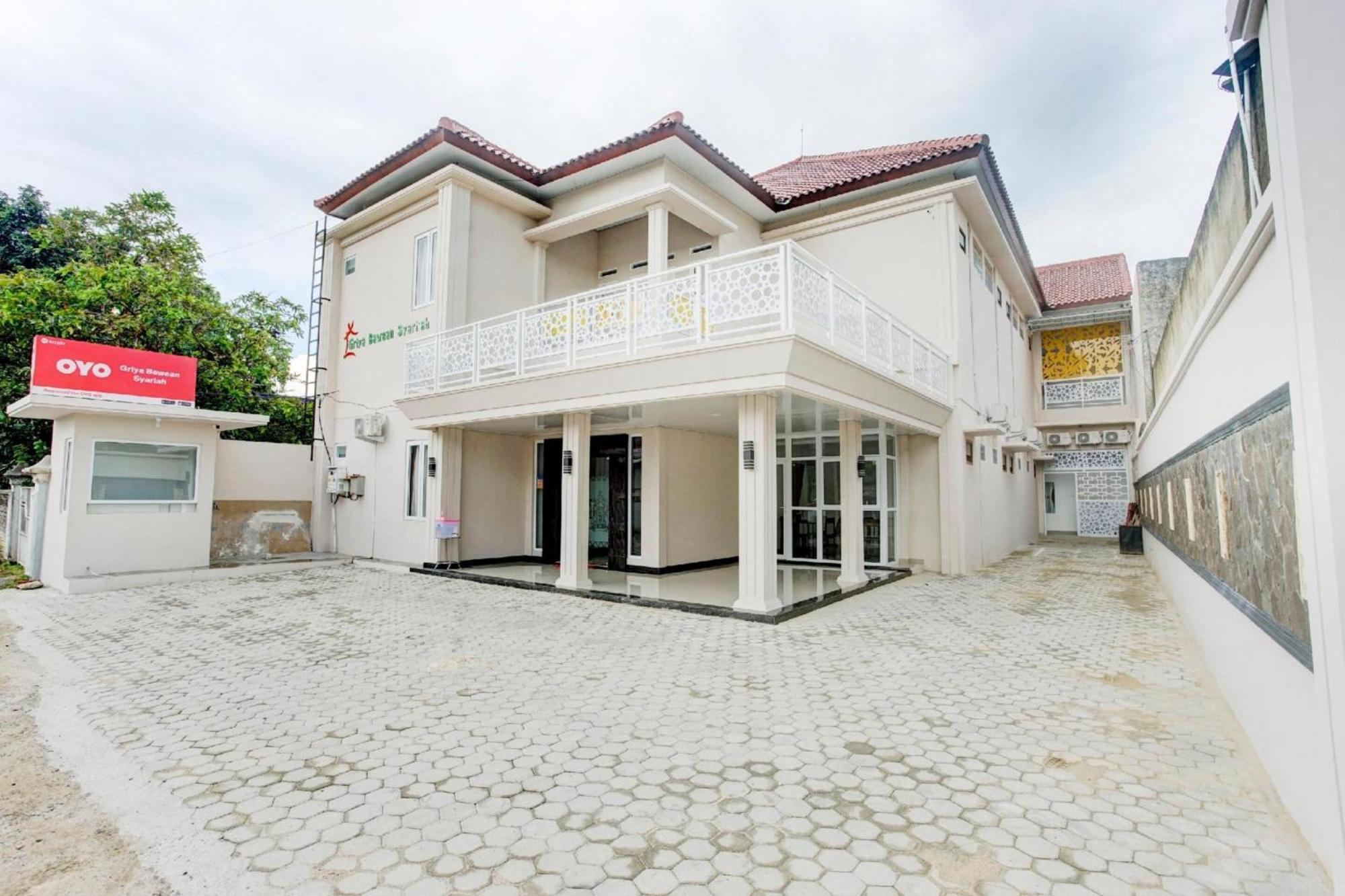 Hotel O Sukarame Near Imanuel Hospital Way Halim Formerly Hotel Griya Bawean Bandar Lampung Exterior photo