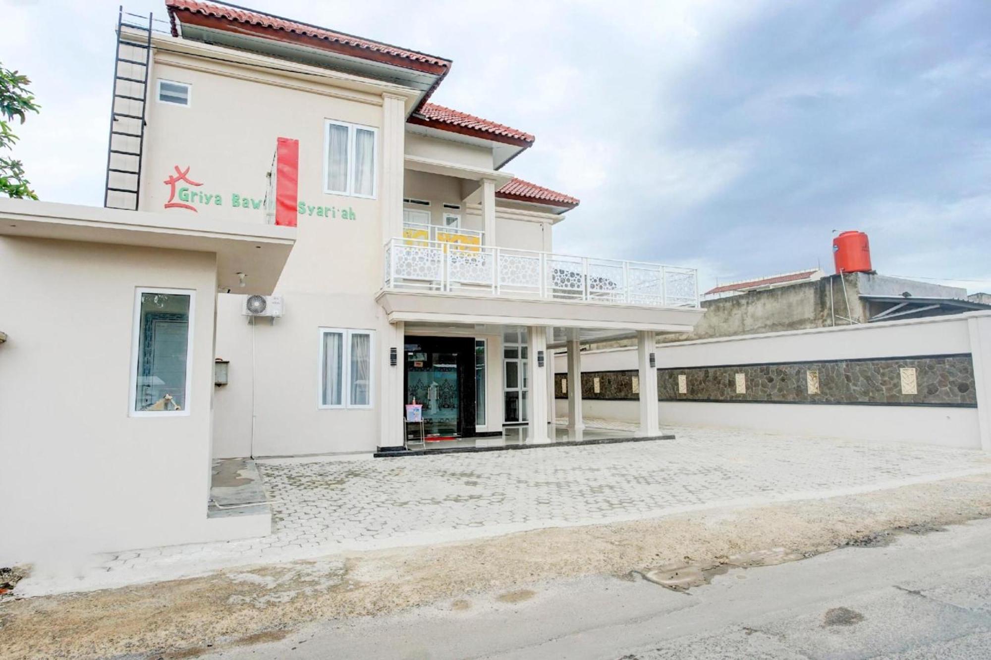 Hotel O Sukarame Near Imanuel Hospital Way Halim Formerly Hotel Griya Bawean Bandar Lampung Exterior photo